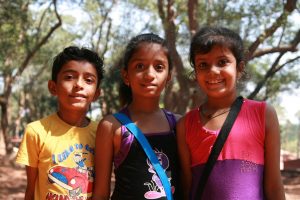 Enfants dans Matheran