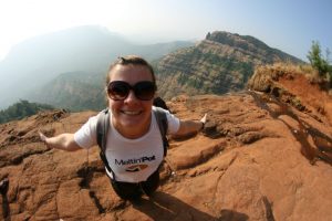 Choupi au Grand Canyon de Matheran