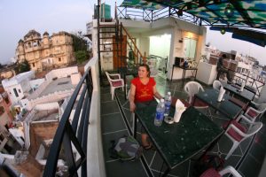 Choupi sur la terrasse du toit