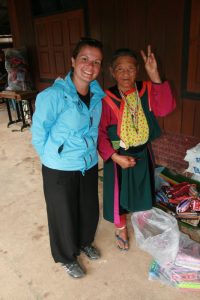 Choupi et une Hmong