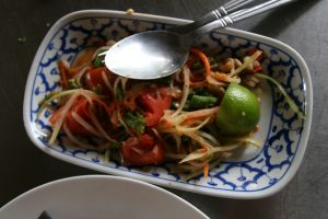 Papaya salad maison