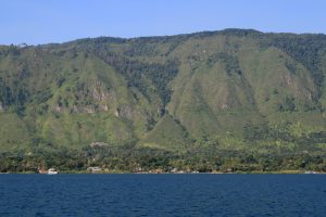 Lac Toba depuis le bateau